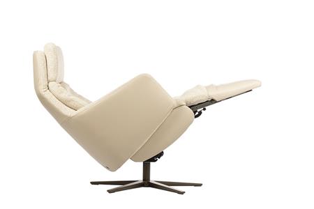  - Leather armchair , Model Geldrop